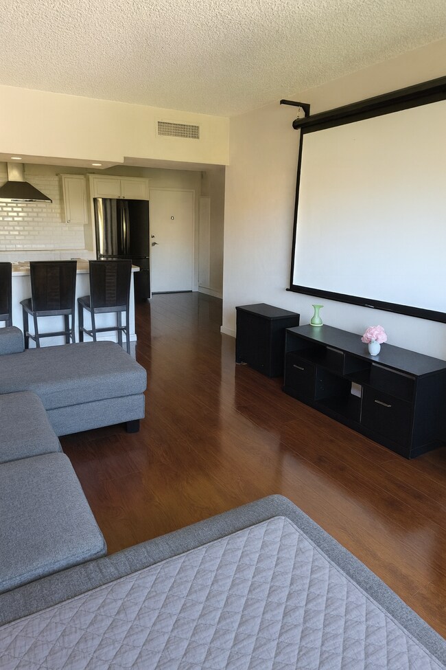 Foto del edificio - 349 E Thomas Rd