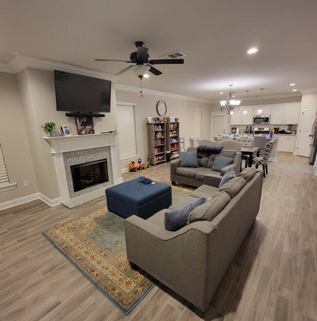 Foto del edificio - Gorgeous 4 Bedroom Home in South Bossier