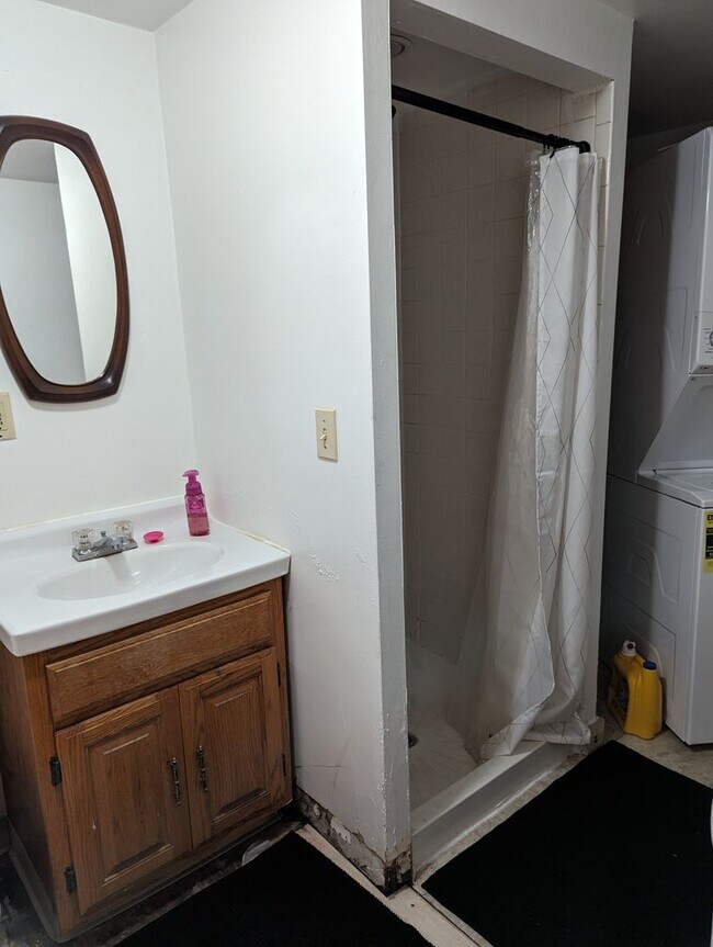 Foto del edificio - 2419-2423 Carey Way