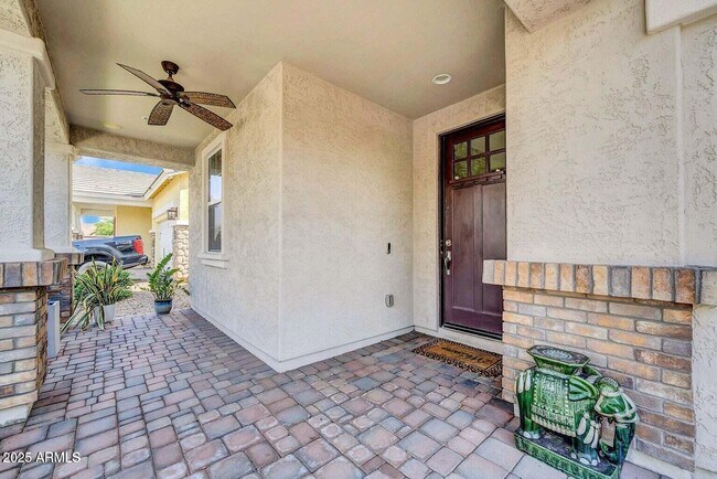 Building Photo - 10749 E Nido Ave