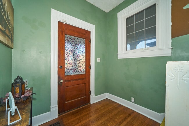 entrada interior - 1629 Lexington Ave