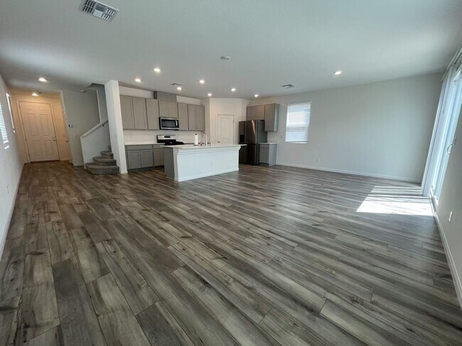 Foto del edificio - 8917 Cherry Barn St