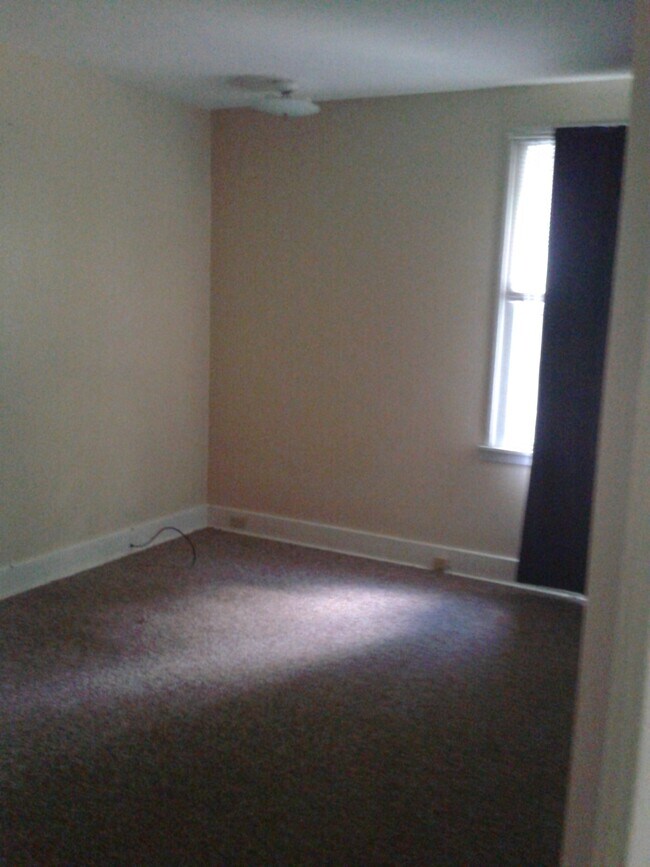 Bedroom #1 - 1303 Beechview Ave