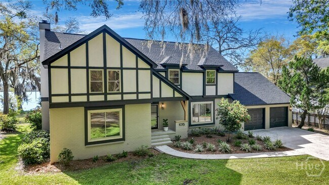 Building Photo - 1015 Mill Hill Rd