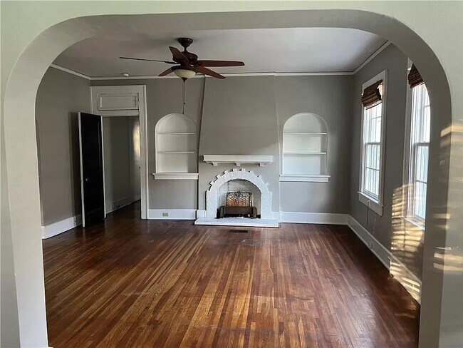 Building Photo - 27 Hannon Ave