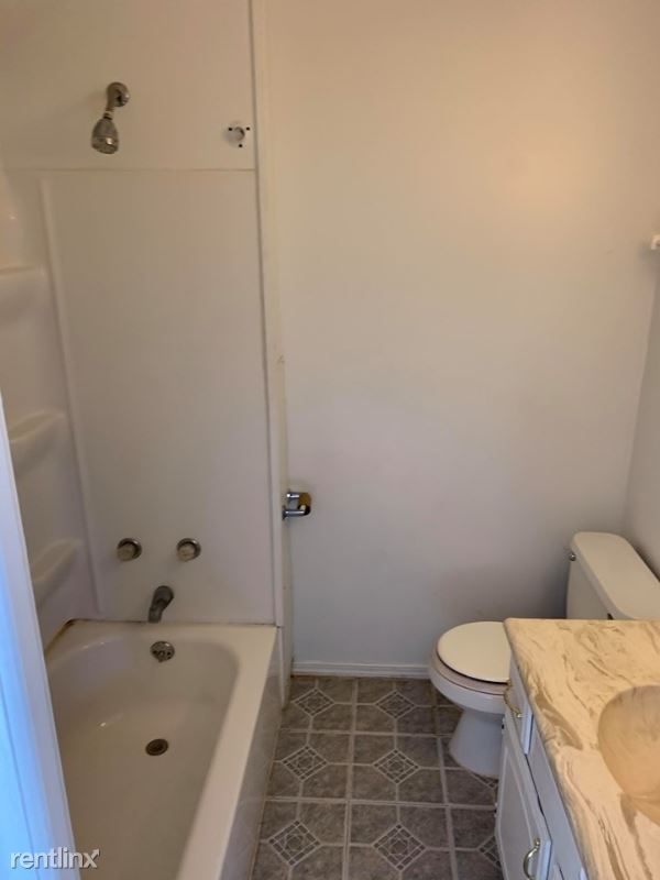 Building Photo - 1 br, 1 bath Apartment - 1217 N Ellis St