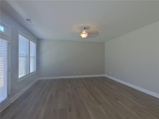 Building Photo - 730 Ireland Ln