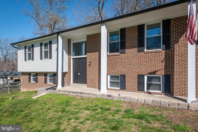 Building Photo - 9903 Mc Intosh Dr