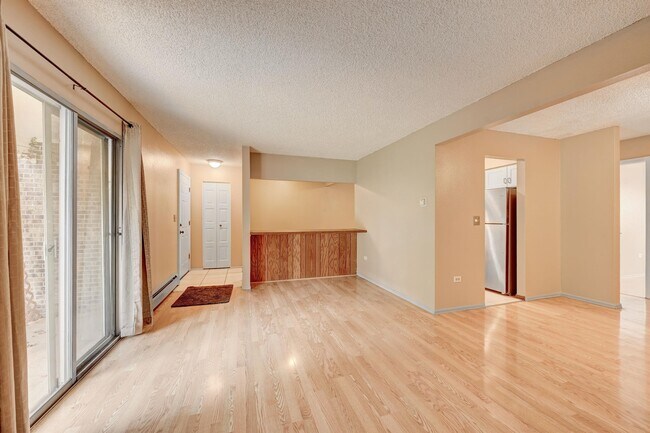 Foto del edificio - 4565 S Lowell Blvd