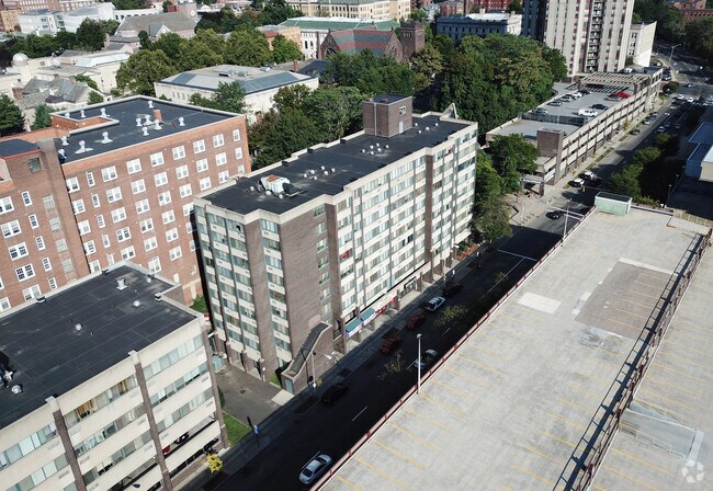 Foto aérea - 115-185 Dwight St