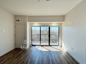 Building Photo - 1653 Midtown Pl