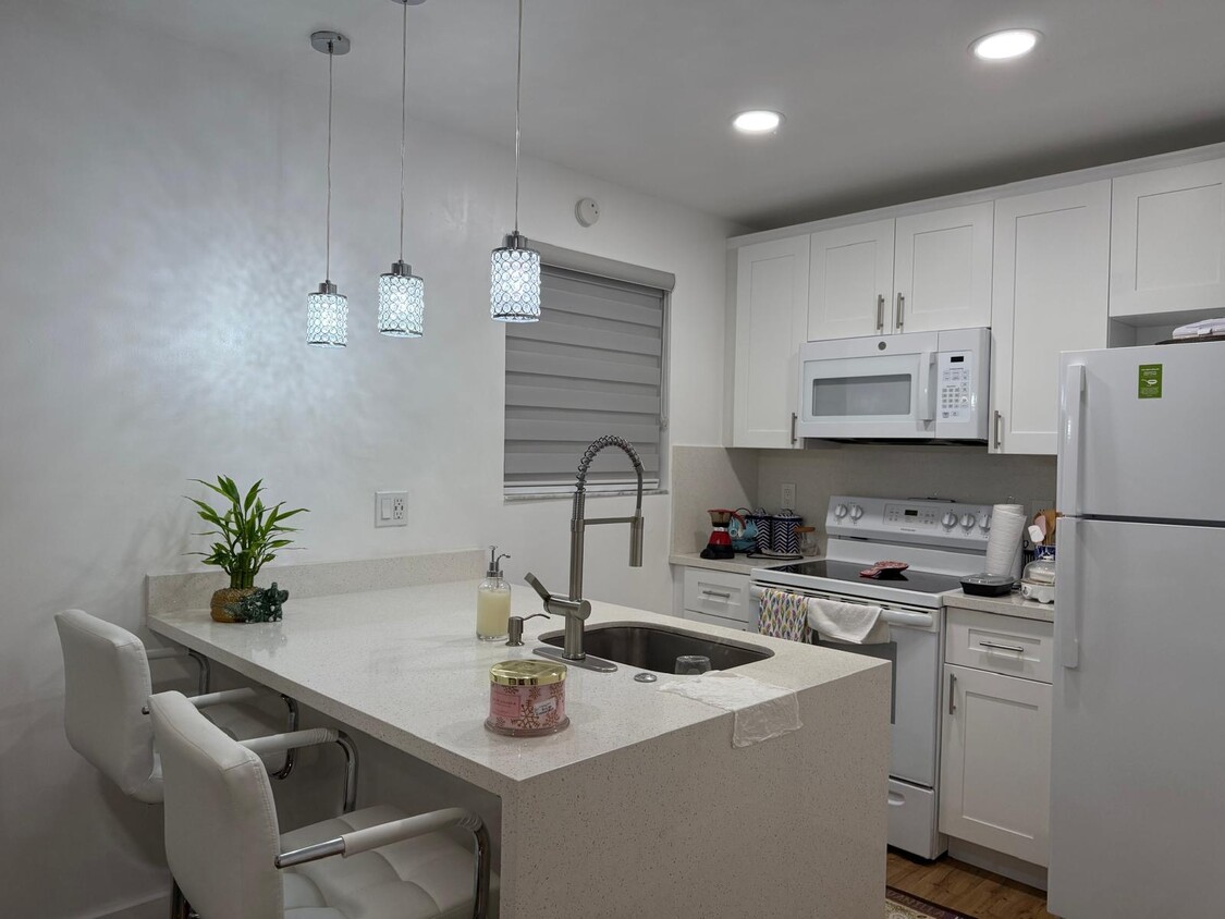 Primary Photo - 2024 SE 27th Dr