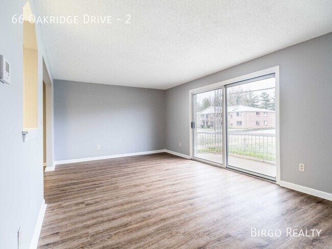 Building Photo - SPACIOUS 2 BED APARTMENT IN WEST SENECA, NY