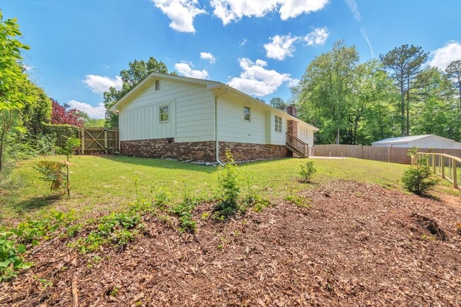 Building Photo - 4325 Keenan Ct NE