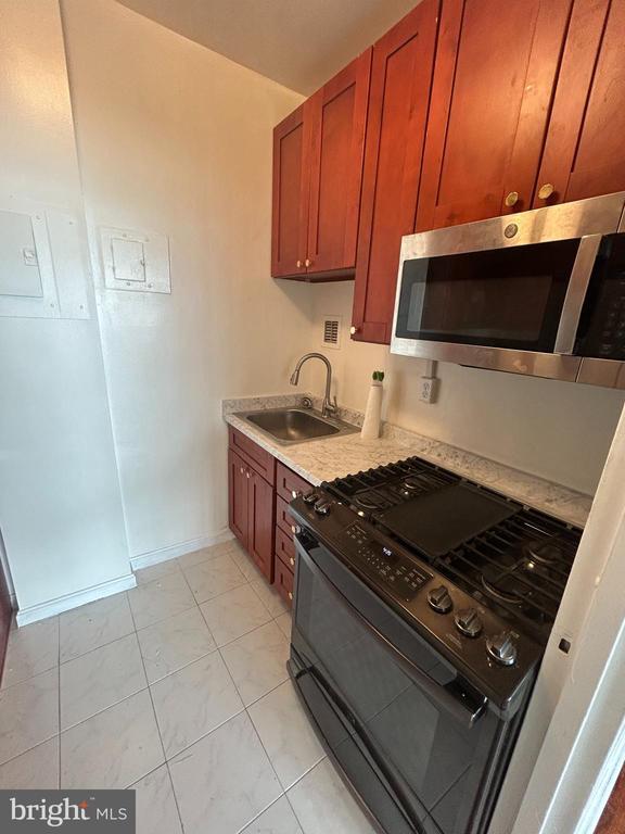 Foto principal - 1121 Arlington Blvd