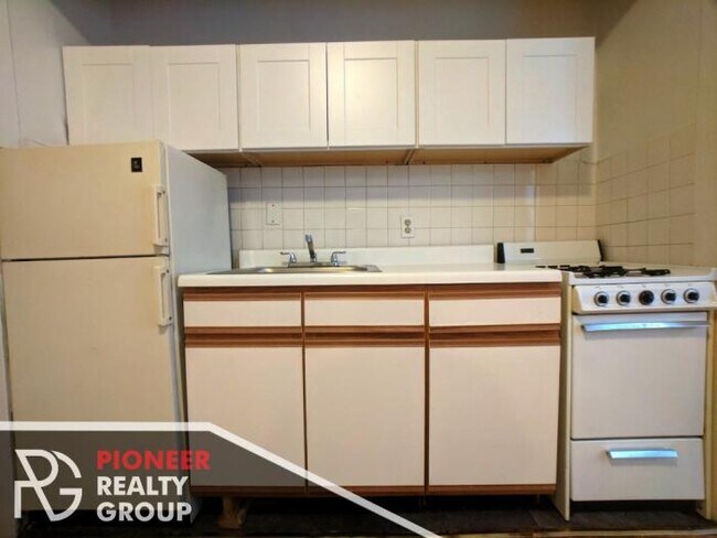 Building Photo - 0 bedroom in CHICAGO IL 60614