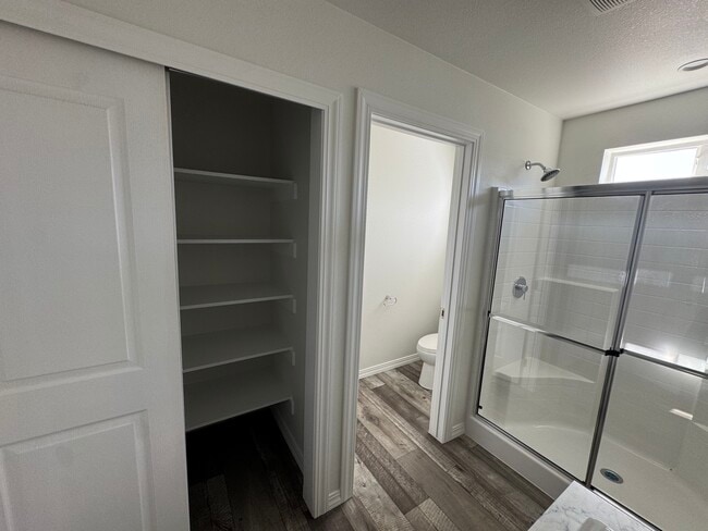 Building Photo - 2819 Sylvia St