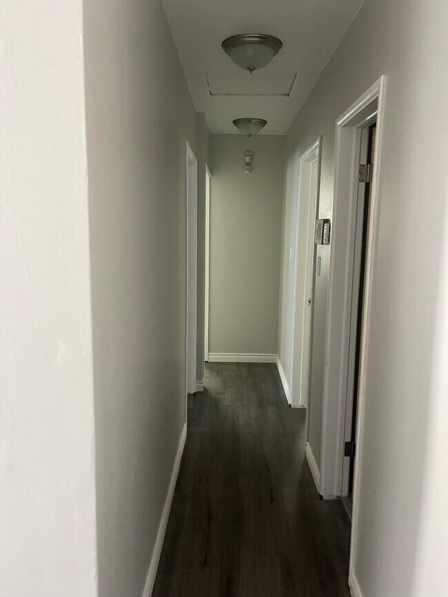Foto del edificio - 425 W Cherry St