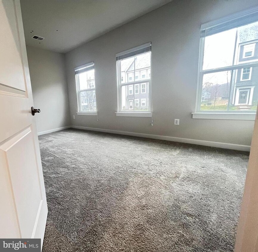 1758 Autumn Maple Leaf Dr, Dumfries, VA 22026 Townhome Rentals in