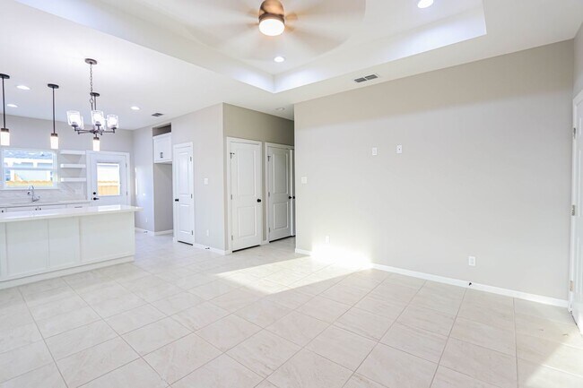 Foto del edificio - 918 N Blair Ave