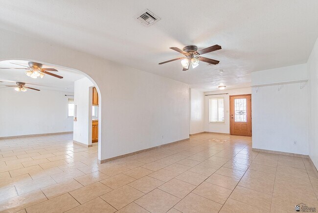 Foto del edificio - 3133 W 16th Pl
