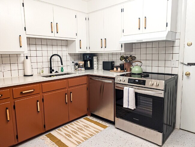 Foto del edificio - Fully Furnished 2BR/2BA Near USC – Pre-Leasing for January 2027