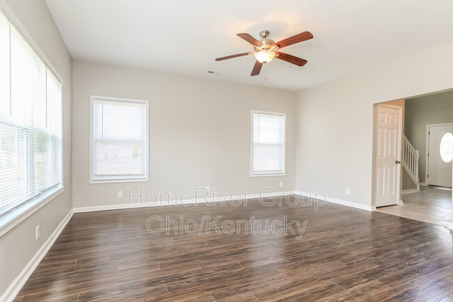 Building Photo - 3482 Hickory Ln