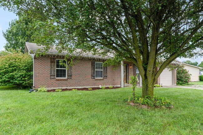 Foto del edificio - 3 Bedroom 1 1/2 Bath Home for Rent in Charlestown Indiana