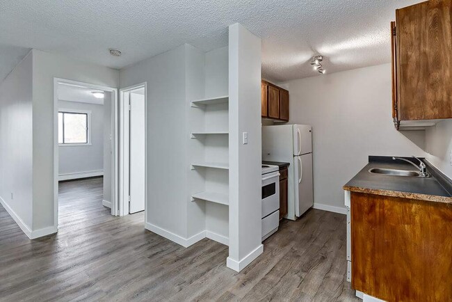 Building Photo - St. James Place