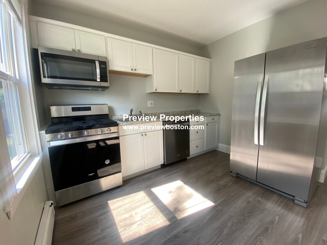 4 Swetts Ct Unit 1, Watertown, MA 02472 Apartments in Watertown, MA