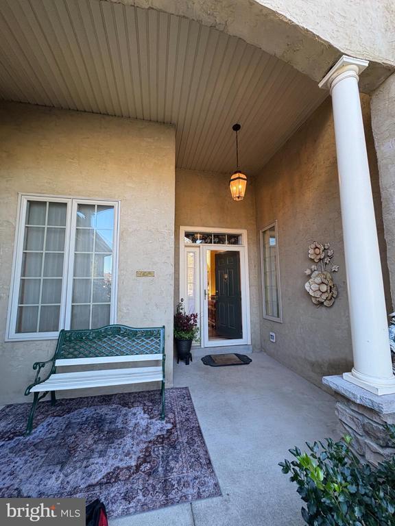 Building Photo - 950 Nathaniel Trail