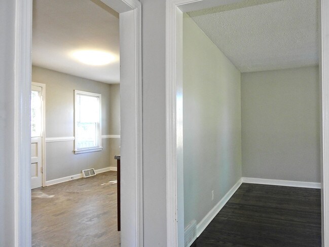 Foto del edificio - 7912 Jonquil Dr