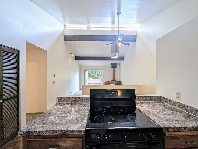 Foto del edificio - 2Bd/1Ba Everett House