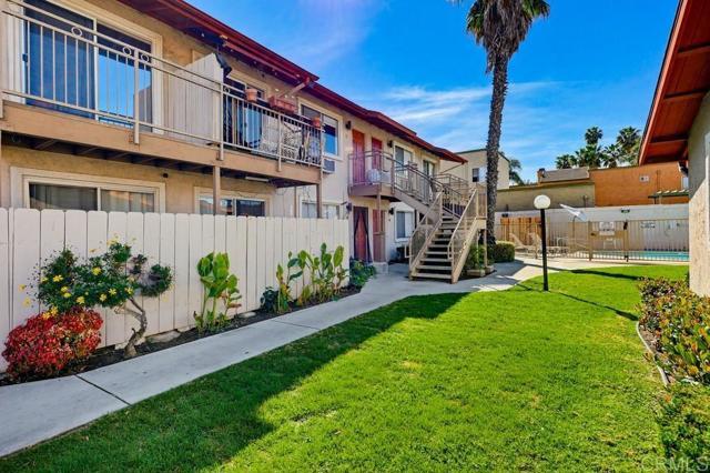 Building Photo - 1025 Estes St