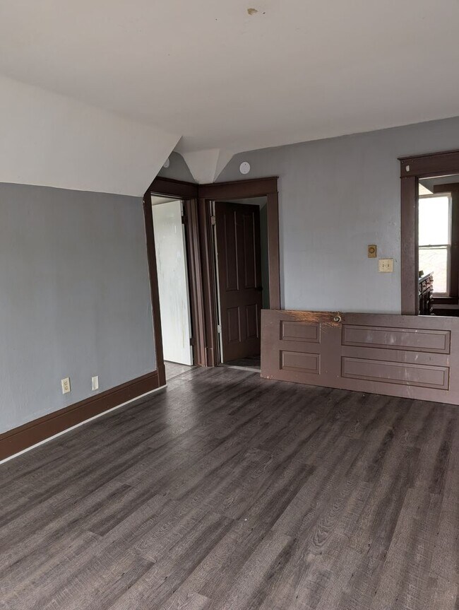 Foto del edificio - 604 Middlebury St