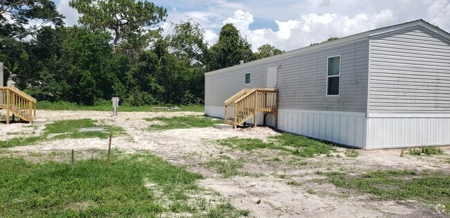 Building Photo - 17020 Meridian Blvd