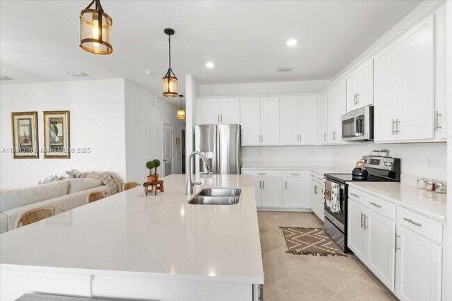 Building Photo - 5715 Double Eagle Cir