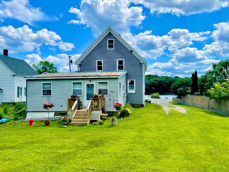 Primary Photo - 21 Water St