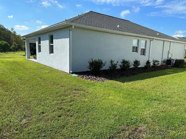 Foto del edificio - 3002 Prelude Ln