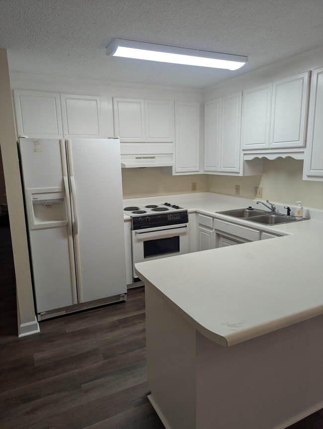 Foto del edificio - 322 Woodburn Creek Rd