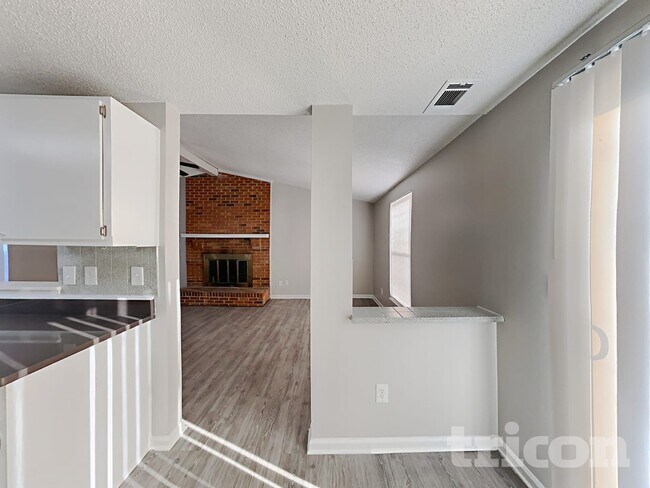 Foto del edificio - 8323 Kapplewood Ct