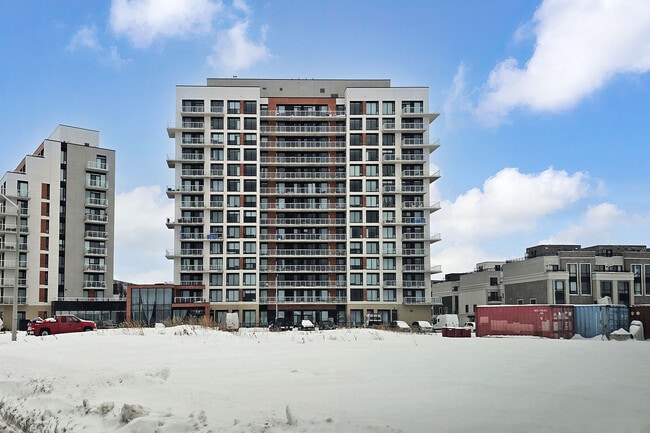 Building Photo - 2 David Eyer Rd