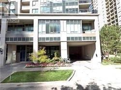 Building Photo - 2815-2818 PARKVIEW Ave