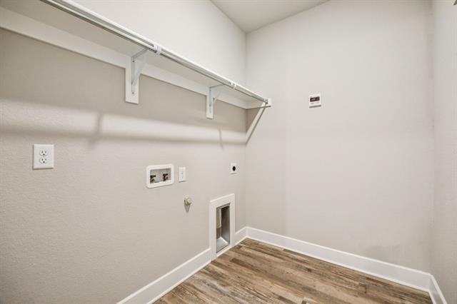 Foto del edificio - 921 Lone Grove Ln