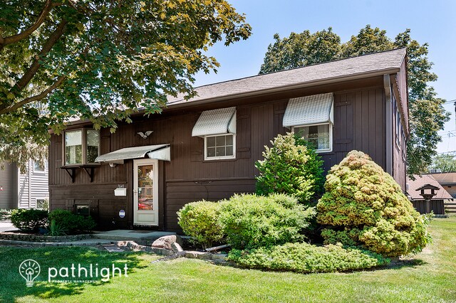 Foto principal - 7641 Deerfield Ave
