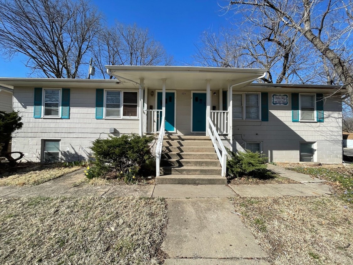 Primary Photo - 2 bedroom unit across street from KSU Camp...