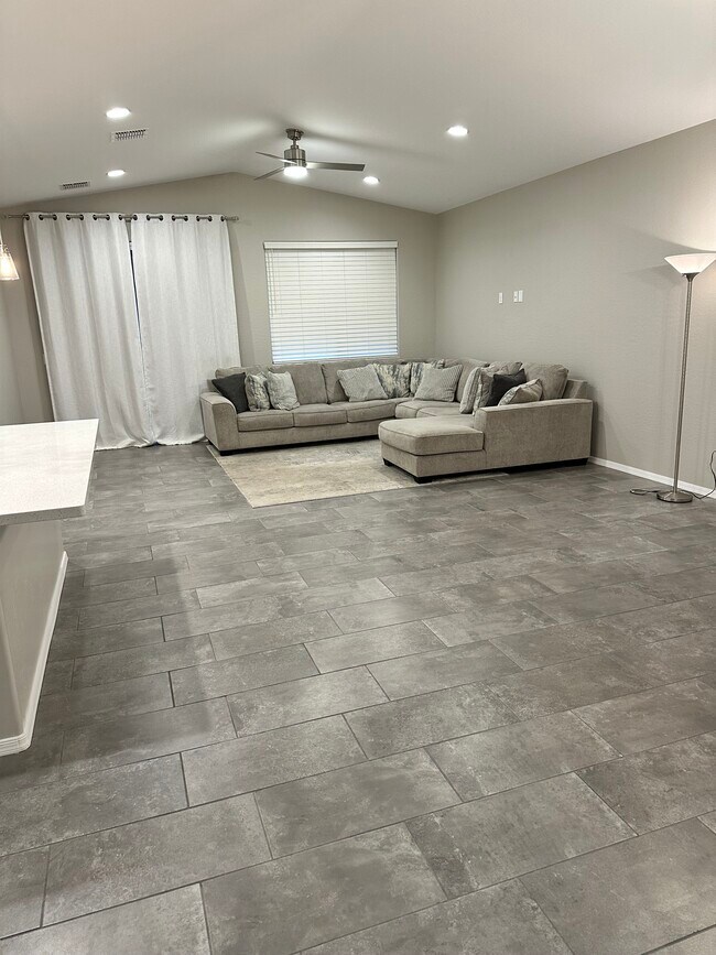Habitación familiar - 6272 Barn Owl Ave