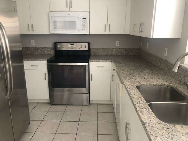 Foto del edificio - 4109 Eastridge Cir