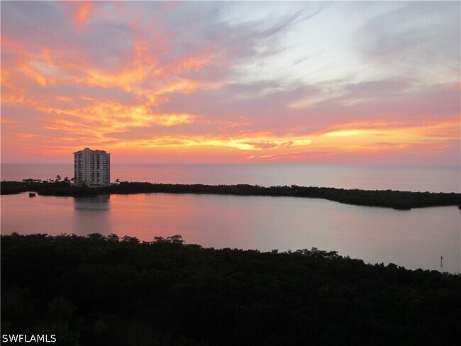 Foto del edificio - 5550 Heron Point Dr