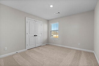Building Photo - 1126 Whispering Winds Dr